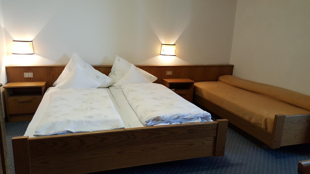 Hotel Pension Moarhof Vallarga Luaran gambar