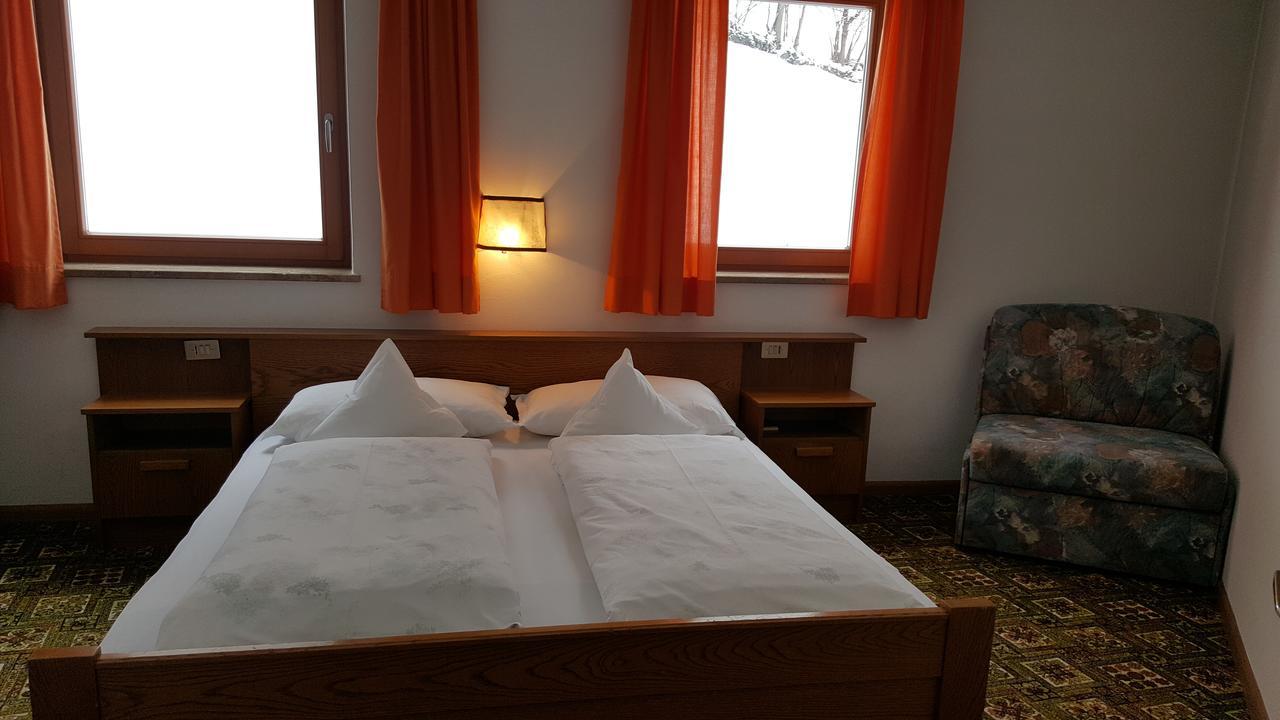 Hotel Pension Moarhof Vallarga Luaran gambar